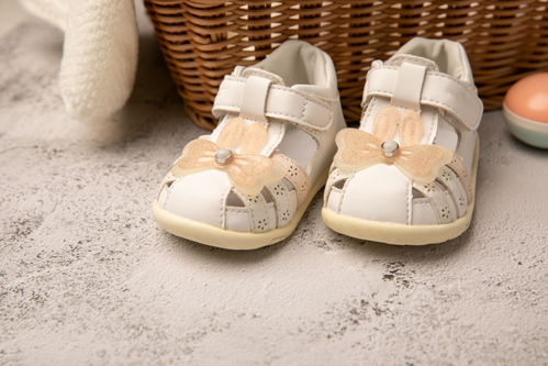 可爱蝴蝶结凉鞋童鞋儿童用品摄影图 摄影图 下载至来源处