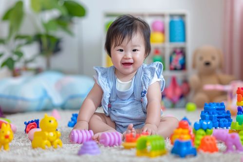 动手创造力儿童积木图片摄影图 摄影图 下载至来源处