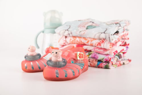 白色儿童用品母婴用品摄影图 st摄影