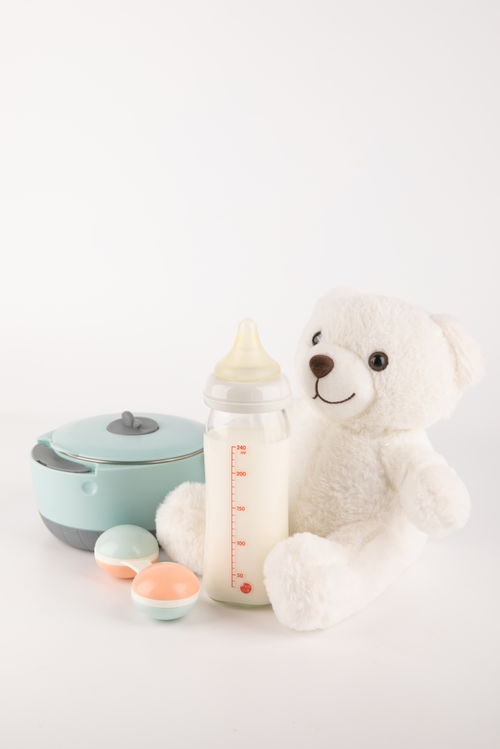 白色儿童初生儿母婴用品摄影图 st摄影