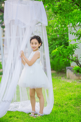 小新娘(4)_儿童摄影_黑光图库_黑光网